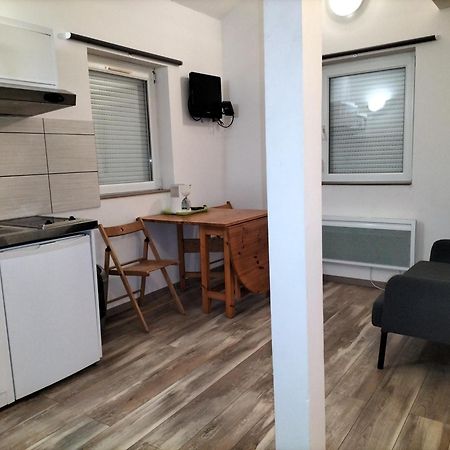 Appart'Hotel Les Acacias Courte Et Longue Duree Bischoffsheim ภายนอก รูปภาพ